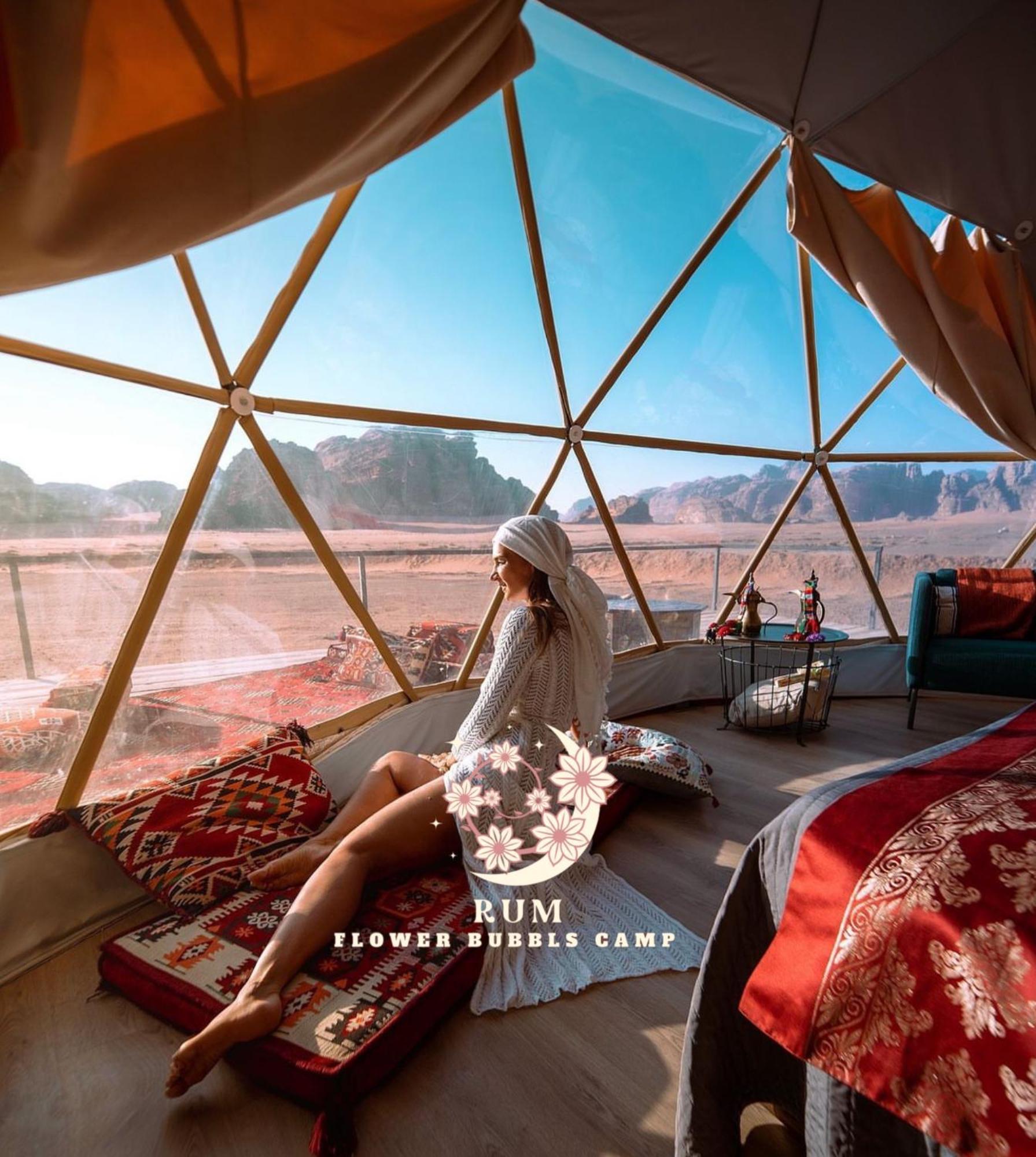 Rum Flower Bubbles Luxury Camp Wadi Rum Esterno foto